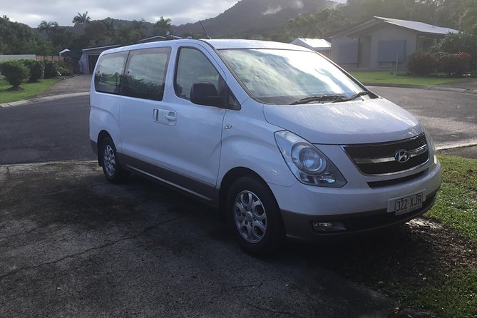 IMAX Private Transfer 7 Guests Cairns Airport to Palm Cove