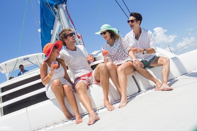 Isla Mujeres Luxury Catamaran Sailing Plus Lunch and Open Bar