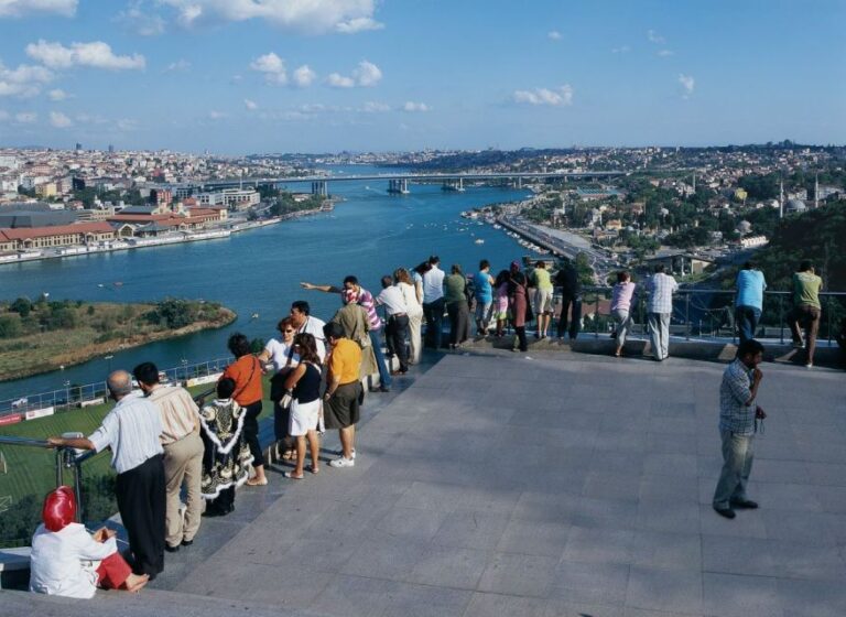 Istanbul: Bosphorus Cruise, Bus Tour, Golden Horn, Cable Car
