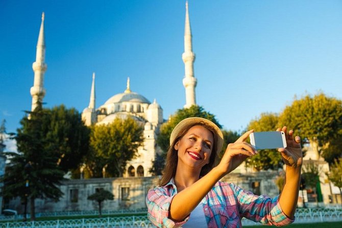 Istanbul Day Tour of Sultanahmet: Topkapi Palace, Hagia Sophia