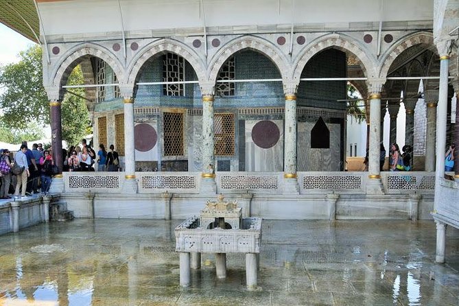 Istanbul Topkapi Palace and Harem Small-Group Guided Tour