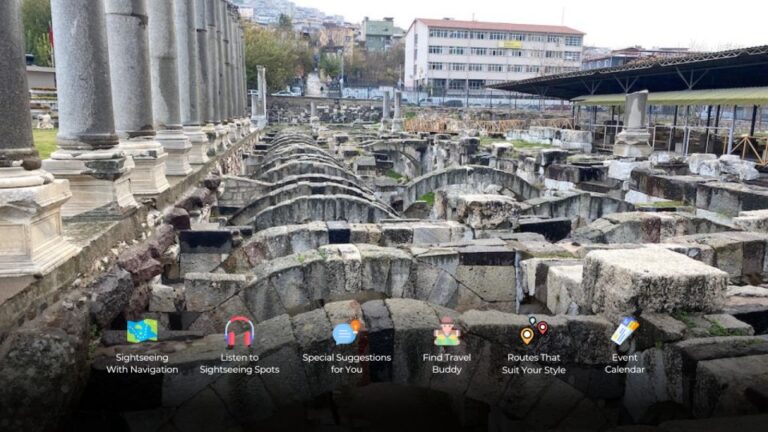 İzmir: Ancient City Tour With GeziBilen Digital Guide