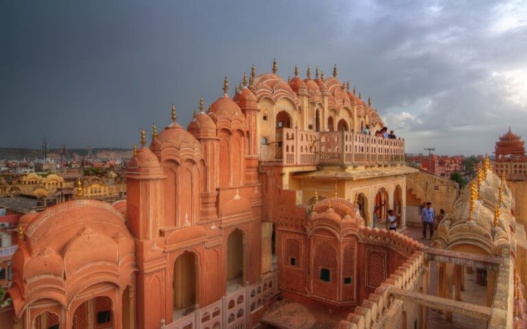 Jaipur Local Sightseeing With Expert Tourist Guide & Lunch