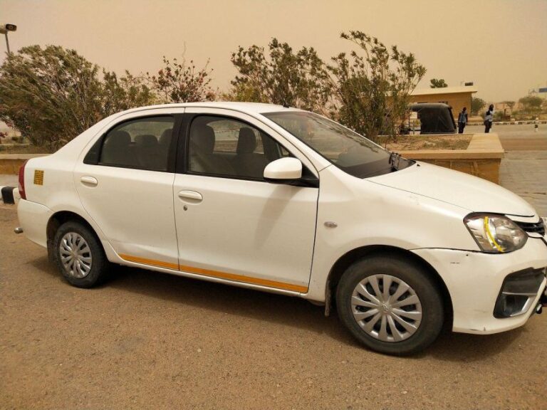 Jaipur Private Car Rental With Driver 8-10 Hours