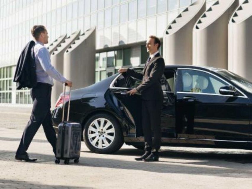 1 jaipur to delhi transfer by private sedan luxury car Jaipur to Delhi Transfer by Private Sedan (Luxury) Car,