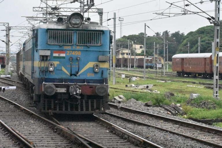 JoDhPuR RAiLwAy To HoTeL DR0P