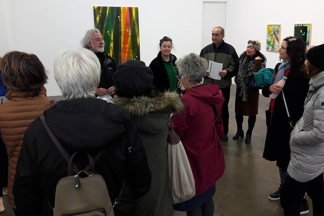 Join the Locals: 2-Hour Precinct Tour of Dealer Art Galleries