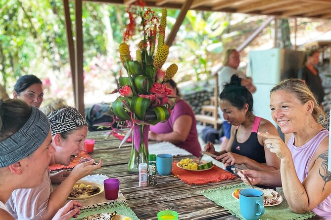Jungle Yoga, Hike, Waterfall and Cultural Lunch in Local Home