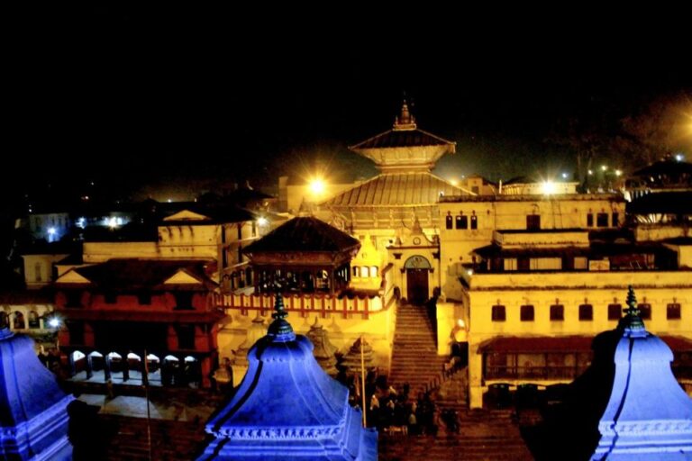 Kathmandu Budget: Pashupati and Bhaktapur Heritage Tour