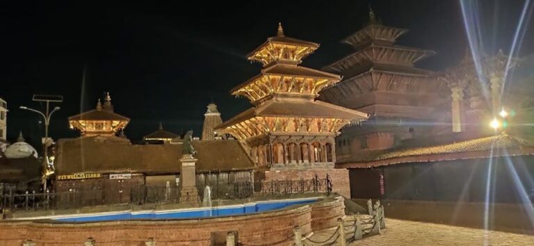 Kathmandu: Guided Day Heritage City Bhaktapur & Patan Tour