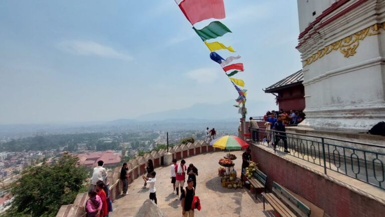 Kathmandu: Guided Walking Tour of Thamel Neighborhood