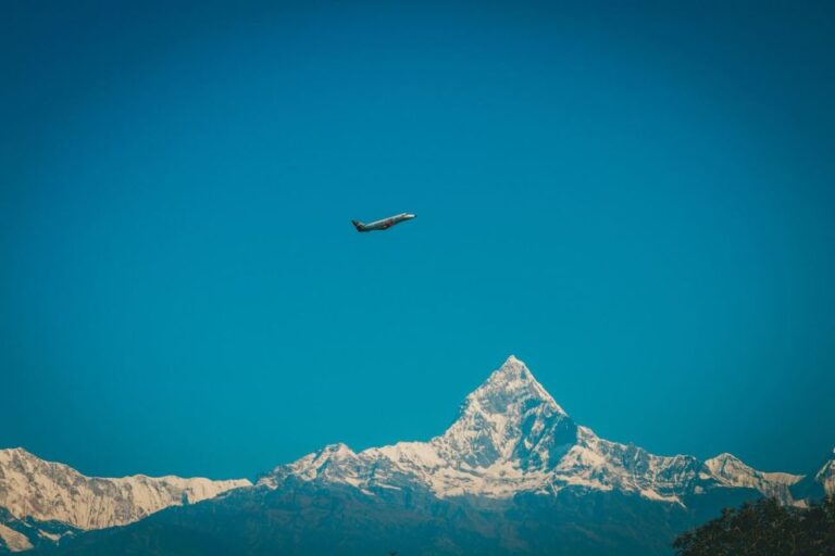 Kathmandu: Pokhara Luxury Day Tour By Flight