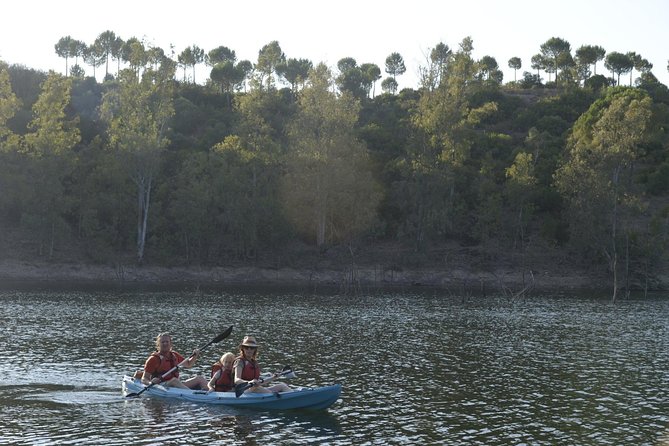 1 kayaking on the agrio reservoir Kayaking on the Agrio Reservoir
