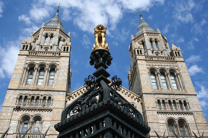 Kid-friendly London Natural History Museum Private Guided Tour