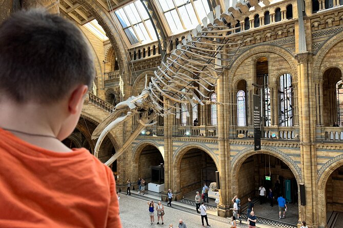 Kid-Friendly Natural History Museum & Dinosaurs Private Guided Tour in London