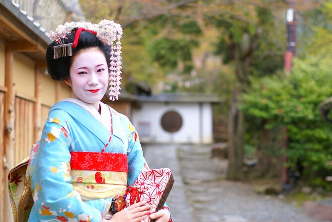 Kyoto’s Higashiyama: Tradition, Art & Religion Tour