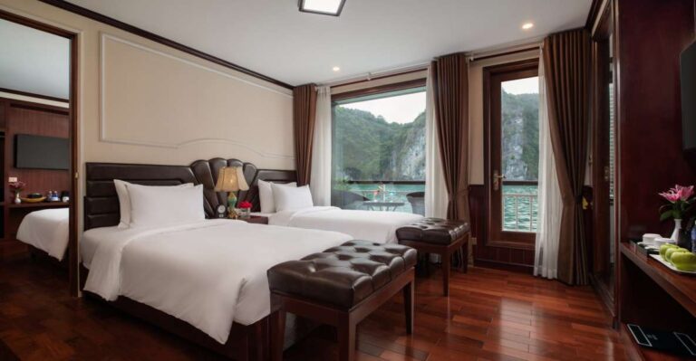 Lan Ha Bay to Halong Bay: 2-Day 5-Star Cruise From Hanoi