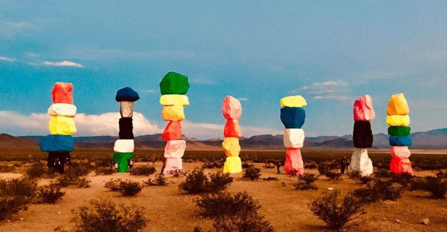 Las Vegas: Mojave, Red Rock Sign And 7 Magic Mountains Tour