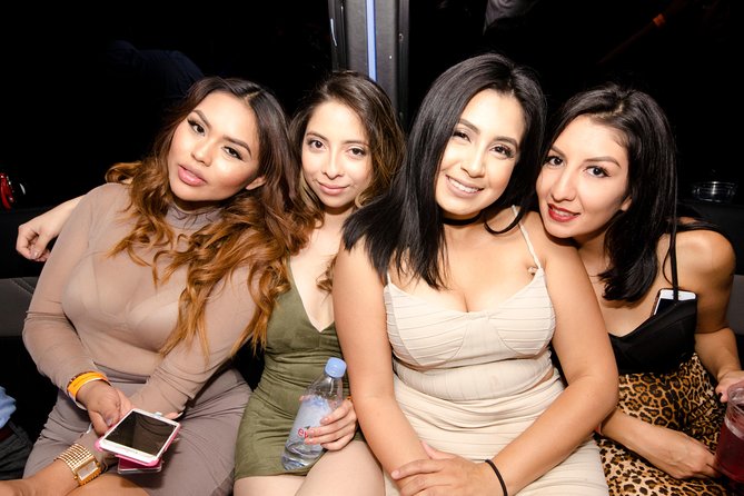 Las Vegas Pool or Night Club Crawl With Party Bus Experience