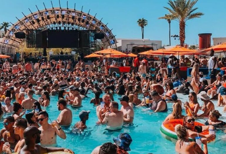 Las Vegas Strip: 3-Stop Pool Party Crawl With Party Bus