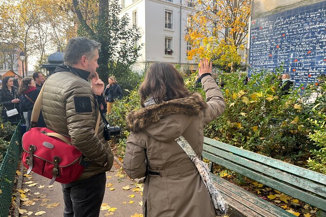 1 learn the art of street photography in the heart of montmartre Learn the Art of Street Photography in the Heart of Montmartre!