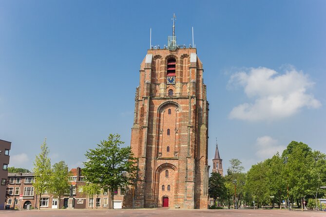 Leeuwarden: Walking Tour With Audio Guide on App