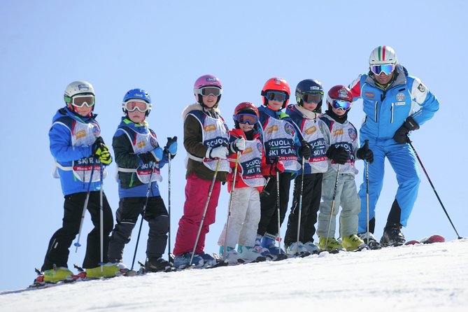 Lessons in Mini-Group – 2 Hours a Day – Skiing