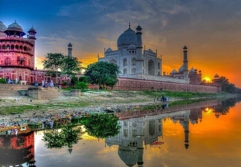 License Tour Guide in Agra- Taj Mahal
