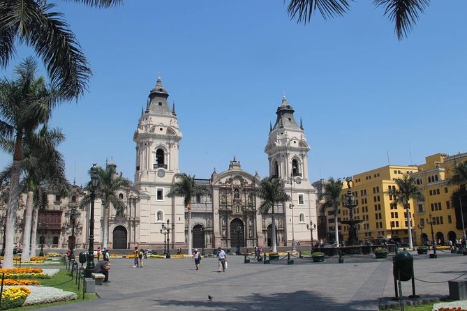 Lima City Tour and Catacombs Museum (04 Hours) Private Tour With Guide in Lima