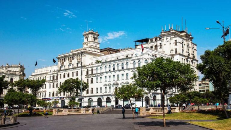 Lima: Classic City Tour With Catacombs Museum