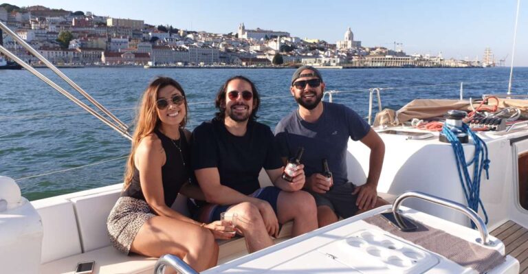 Lisbon 2-Hour Sailing Tour With Champagne