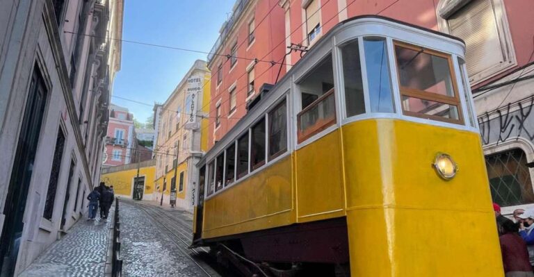 Lisbon City Tour: Alfama, New Town and Belém