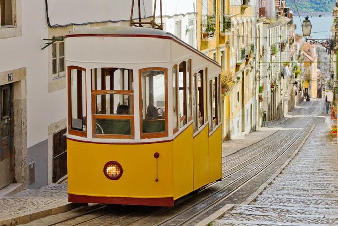 Lisbon in One Day Historic Private Tour