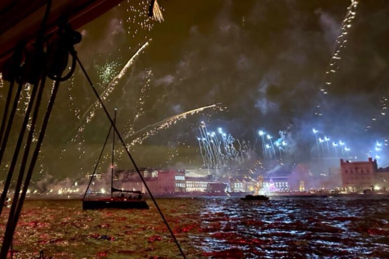Lisbon: New Year’S Eve Firework Sailing Tour With Champagne