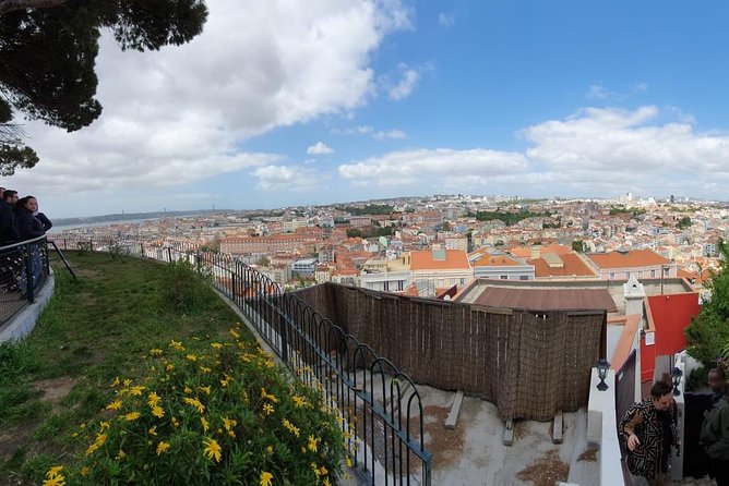 Lisbon Private Historic Area Tuk-Tuk Tour