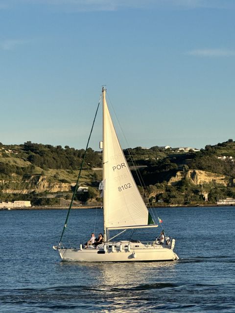 Lisbon: Private Sailboat Tours on Tagus River