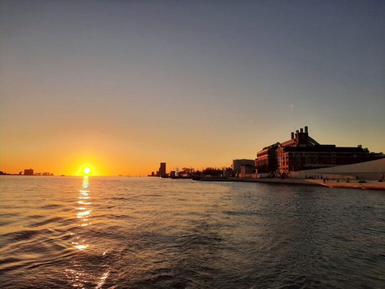 Lisbon: Relaxing City Skyline Sailboat Cruise