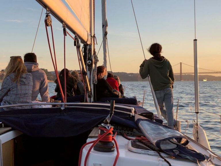 Lisbon: Sunset or Night River Sailing Cruise