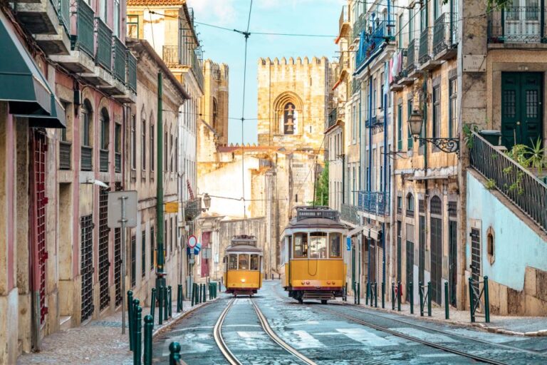 Lisbon’s Baixa District 3-Hour Walking Tour