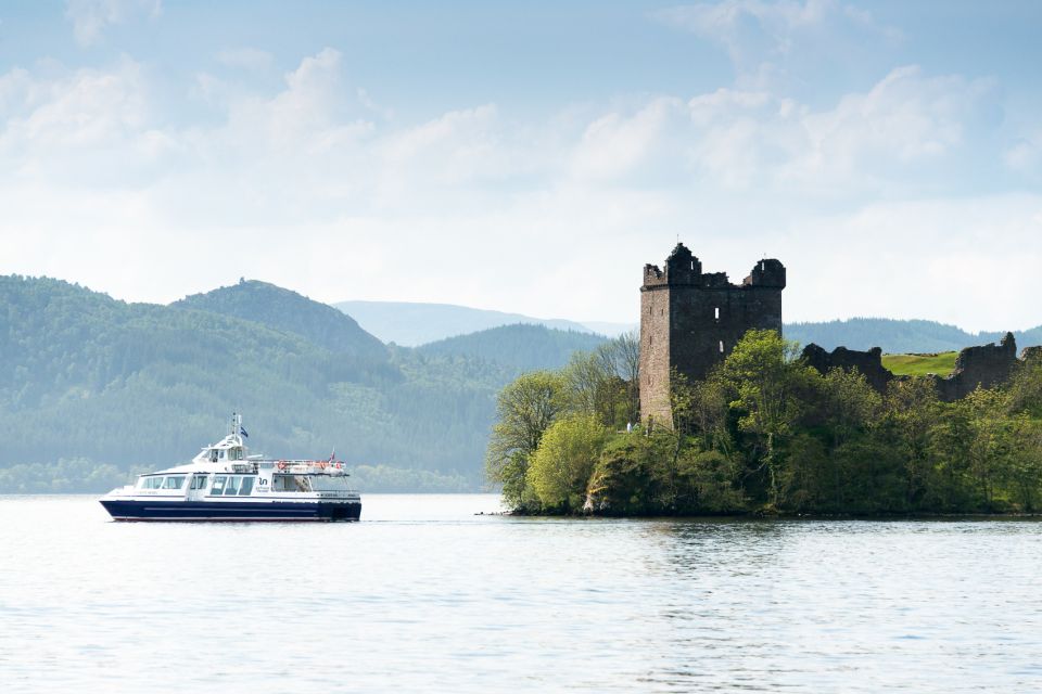 Loch Ness: Urquhart Castle Round-Trip Cruise - Experience Highlights