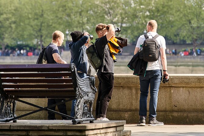London Creative Photography Tour - Language Options and Refreshments