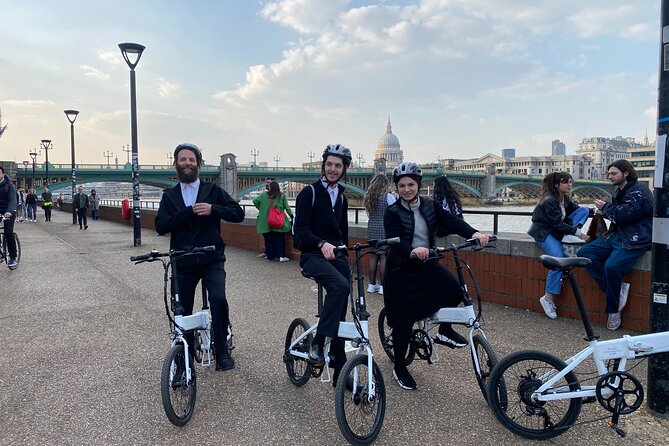 London Highlights Small-Group Electric Bike Tour