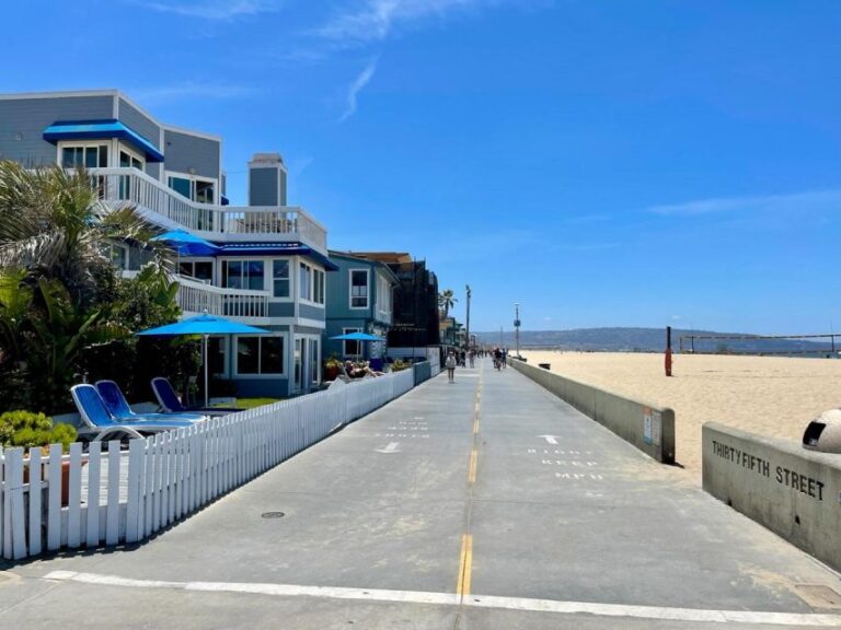 Los Angeles: Beach E-Bike Ride to Santa Monica and Back!