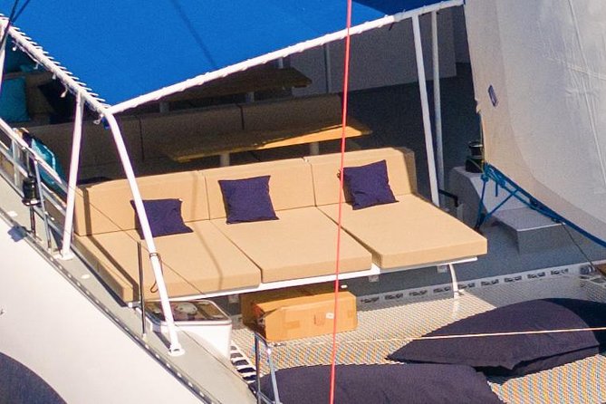 Lounge Catamaran SODADE Half-Day