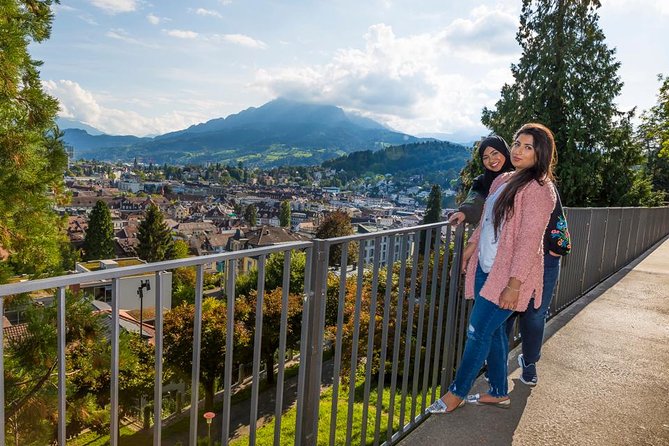 Lucerne Private Walking Tour With a Castle Visit!