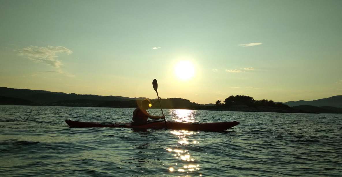 Lumbarda: Sunset Kayak Tour - Booking Details