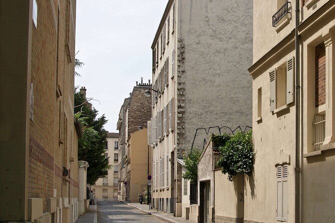 Lupins Footsteps: A Self-Guided Walking Tour in Paris