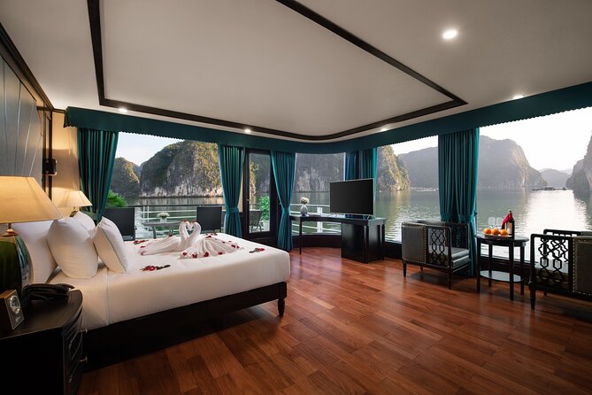 Luxury Aspira Cruise From Halong With Kayaking,Cave,Cooking Class