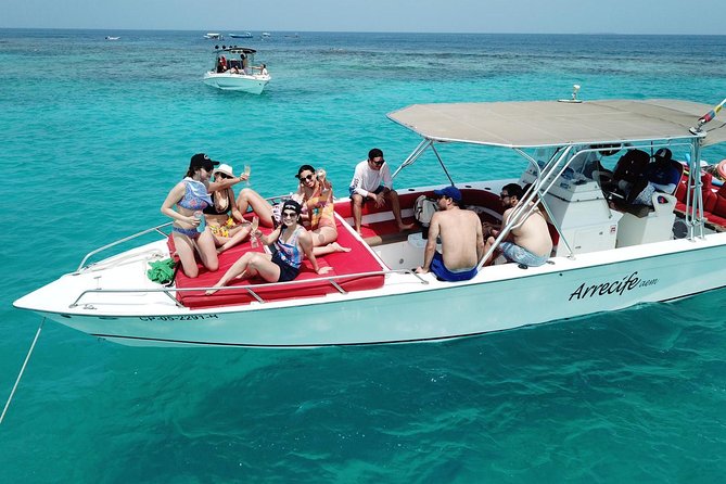 Luxury Private Boat Island Hopping to the Rosario Islands, Baru