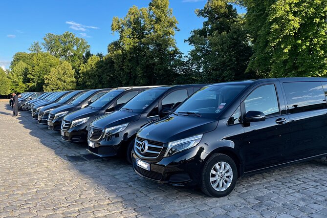 Luxury TRANSFER From PARIS to BEAUVAIS AIRPORT With Cab-Bel-Air